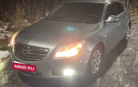 Opel Insignia II рестайлинг, 2011 год, 900 000 рублей, 2 фотография