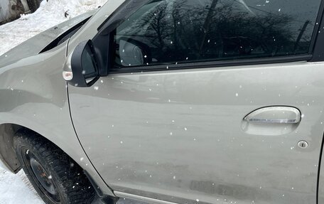 Renault Logan II, 2014 год, 630 000 рублей, 19 фотография