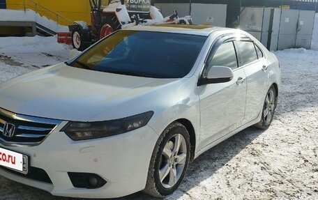 Honda Accord VIII рестайлинг, 2012 год, 1 390 000 рублей, 2 фотография