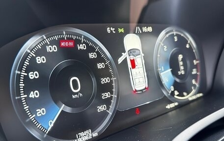 Volvo XC90 II рестайлинг, 2017 год, 3 350 000 рублей, 26 фотография