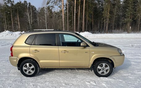Hyundai Tucson III, 2005 год, 590 000 рублей, 4 фотография