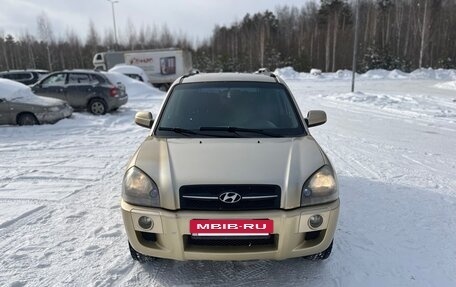 Hyundai Tucson III, 2005 год, 590 000 рублей, 2 фотография