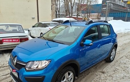 Renault Sandero II рестайлинг, 2015 год, 810 000 рублей, 2 фотография