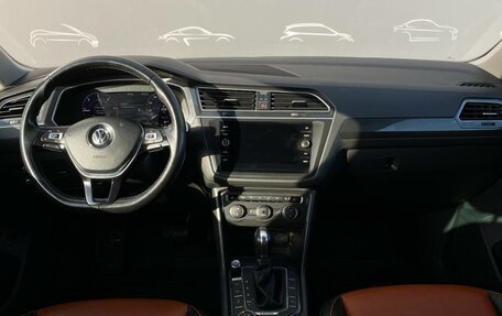 Volkswagen Tiguan II, 2017 год, 2 998 500 рублей, 7 фотография