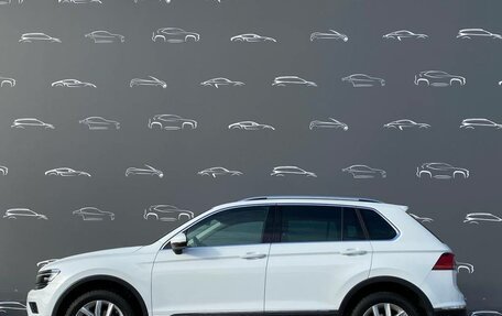 Volkswagen Tiguan II, 2017 год, 2 998 500 рублей, 14 фотография