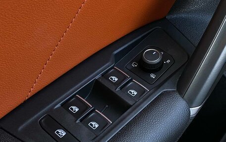 Volkswagen Tiguan II, 2017 год, 2 998 500 рублей, 22 фотография