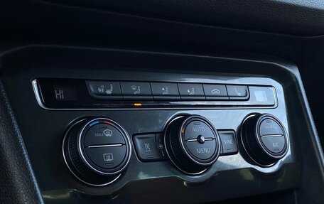 Volkswagen Tiguan II, 2017 год, 2 998 500 рублей, 19 фотография