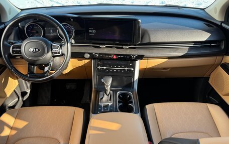 KIA Carnival, 2020 год, 4 090 000 рублей, 12 фотография