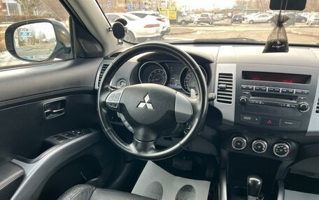 Mitsubishi Outlander III рестайлинг 3, 2012 год, 1 349 000 рублей, 16 фотография