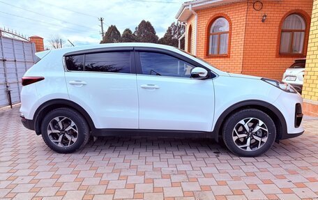 KIA Sportage IV рестайлинг, 2018 год, 2 860 000 рублей, 4 фотография