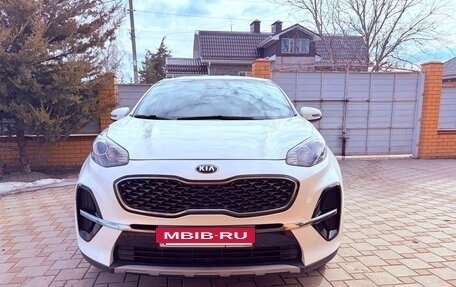 KIA Sportage IV рестайлинг, 2018 год, 2 860 000 рублей, 2 фотография