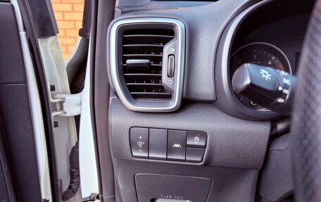 KIA Sportage IV рестайлинг, 2018 год, 2 860 000 рублей, 12 фотография