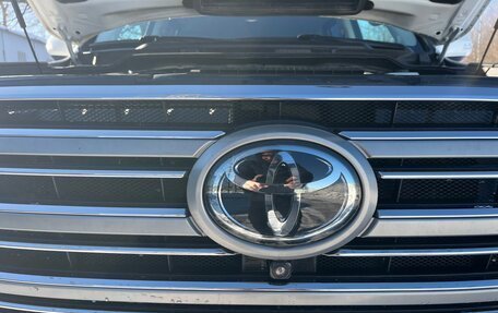 Toyota Land Cruiser 200, 2017 год, 7 150 000 рублей, 7 фотография