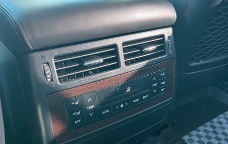 Toyota Land Cruiser 200, 2017 год, 7 150 000 рублей, 13 фотография