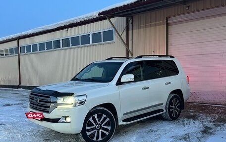 Toyota Land Cruiser 200, 2017 год, 7 150 000 рублей, 22 фотография