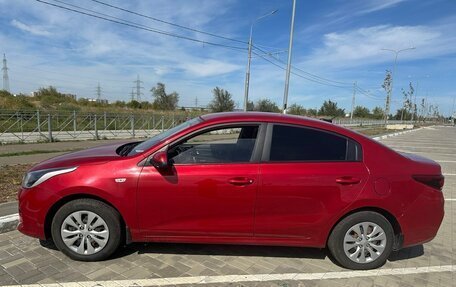 KIA Rio IV, 2019 год, 1 300 000 рублей, 2 фотография