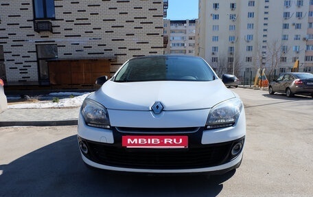 Renault Megane III, 2013 год, 780 000 рублей, 2 фотография