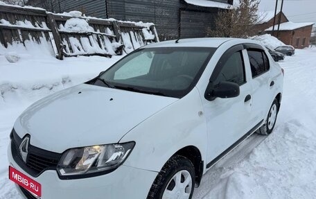 Renault Logan II, 2017 год, 450 000 рублей, 3 фотография