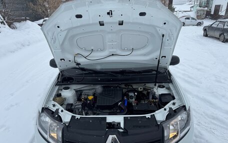 Renault Logan II, 2017 год, 450 000 рублей, 9 фотография