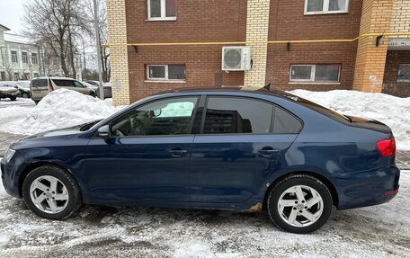 Volkswagen Jetta VI, 2011 год, 770 000 рублей, 4 фотография