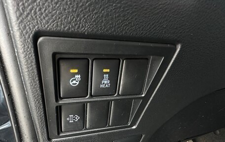 Toyota Hilux VIII, 2018 год, 4 390 000 рублей, 7 фотография