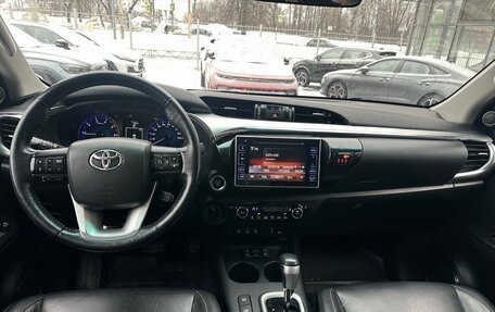 Toyota Hilux VIII, 2018 год, 4 390 000 рублей, 9 фотография