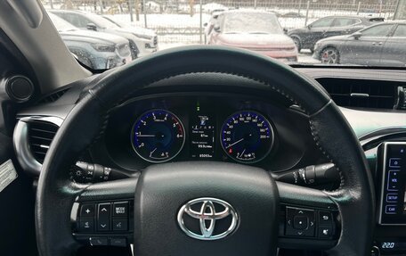 Toyota Hilux VIII, 2018 год, 4 390 000 рублей, 8 фотография