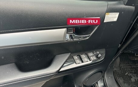 Toyota Hilux VIII, 2018 год, 4 390 000 рублей, 6 фотография