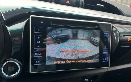 Toyota Hilux VIII, 2018 год, 4 390 000 рублей, 12 фотография