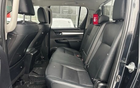 Toyota Hilux VIII, 2018 год, 4 390 000 рублей, 16 фотография