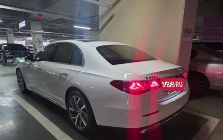 Mercedes-Benz E-Класс, 2024 год, 6 500 000 рублей, 2 фотография