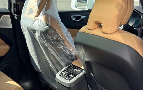 Volvo XC60 II, 2023 год, 4 600 000 рублей, 8 фотография