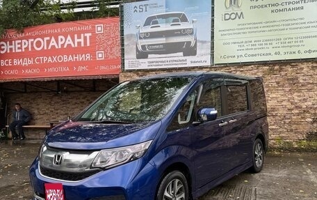 Honda Stepwgn IV, 2017 год, 2 400 000 рублей, 1 фотография