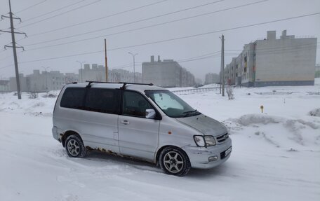 Toyota Town Ace III, 2000 год, 410 000 рублей, 3 фотография