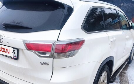 Toyota Highlander III, 2014 год, 2 300 000 рублей, 3 фотография