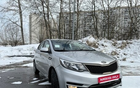 KIA Rio III рестайлинг, 2017 год, 1 000 000 рублей, 3 фотография