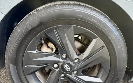 Hyundai Elantra, 2022 год, 1 799 000 рублей, 15 фотография