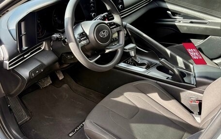 Hyundai Elantra, 2022 год, 1 799 000 рублей, 11 фотография