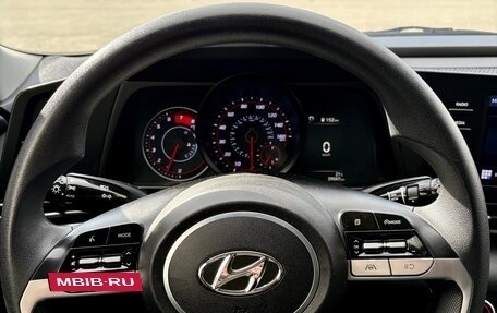 Hyundai Elantra, 2022 год, 1 799 000 рублей, 14 фотография