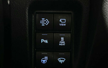 Toyota Land Cruiser Prado 150 рестайлинг 2, 2018 год, 4 345 000 рублей, 15 фотография