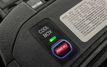 Toyota Land Cruiser Prado 150 рестайлинг 2, 2018 год, 4 345 000 рублей, 19 фотография