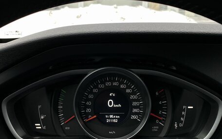 Volvo V40 Cross Country I, 2013 год, 1 200 000 рублей, 23 фотография