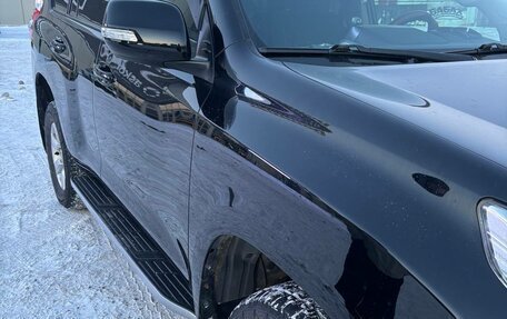 Toyota Land Cruiser Prado 150 рестайлинг 2, 2014 год, 2 990 000 рублей, 11 фотография