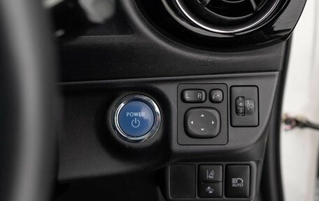 Toyota Aqua I, 2016 год, 1 000 000 рублей, 14 фотография