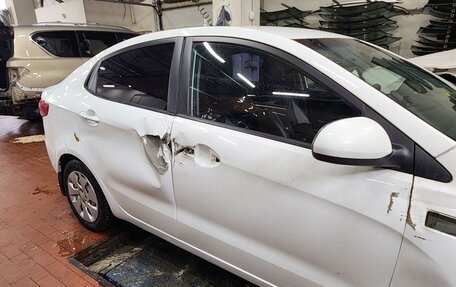 KIA Rio III рестайлинг, 2014 год, 800 000 рублей, 3 фотография