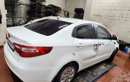 KIA Rio III рестайлинг, 2014 год, 800 000 рублей, 2 фотография