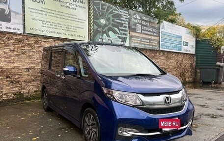 Honda Stepwgn IV, 2017 год, 2 400 000 рублей, 4 фотография