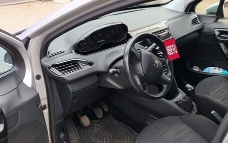 Peugeot 208 II, 2013 год, 750 000 рублей, 6 фотография