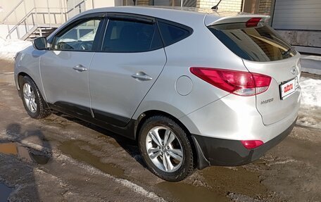 Hyundai ix35 I рестайлинг, 2013 год, 1 120 000 рублей, 2 фотография