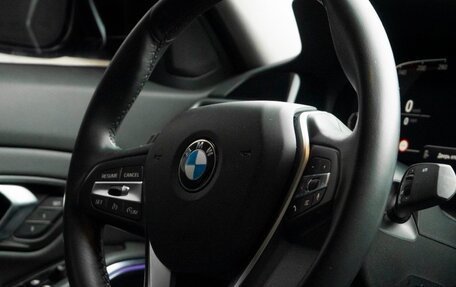 BMW 3 серия, 2019 год, 3 290 000 рублей, 16 фотография